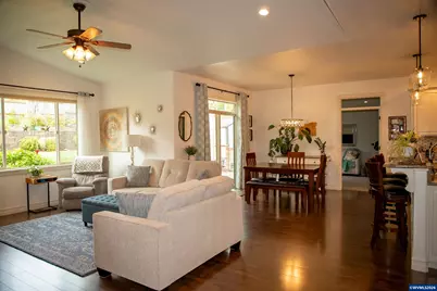 2921 Butterfly Av NW, Salem, OR 97304 - Photo 9