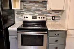 745 20th St NE, Salem, OR 97301 - Photo 9