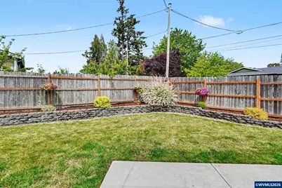 980 E College St, Mount Angel, OR 97362 - Photo 15