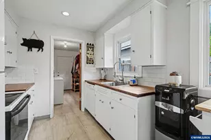 980 E College St, Mount Angel, OR 97362 - Photo 7
