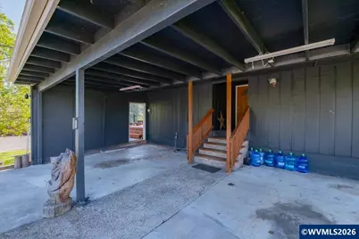 34232 Parkwoods Dr NE, Albany, OR 97322 - Photo 7