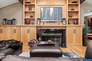 895 NW Carpathian Dr, Corvallis, OR 97330 - Photo 17