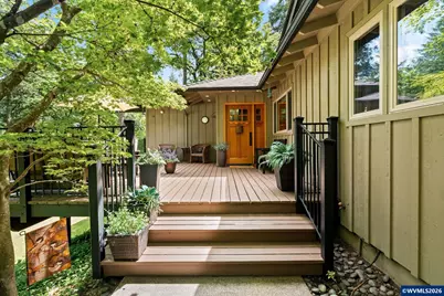 895 NW Carpathian Dr, Corvallis, OR 97330 - Photo 9
