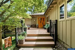 895 NW Carpathian Dr, Corvallis, OR 97330 - Photo 9