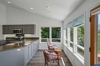 920 NW Carpathian Dr, Corvallis, OR 97330 - Photo 15