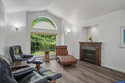 920 NW Carpathian Dr, Corvallis, OR 97330 - Photo 7