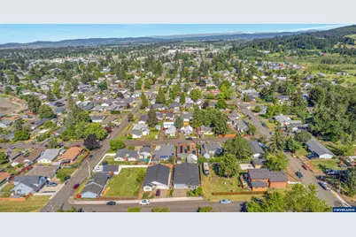 1448 SW 11th St, Dallas, OR 97338 - Photo 41
