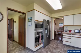 3218 Oakcrest Dr NW, Salem, OR 97304 - Photo 15