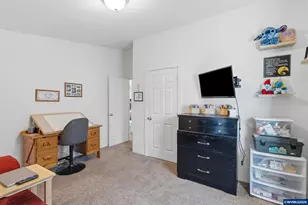 310 W B St, Lebanon, OR 97355 - Photo 15