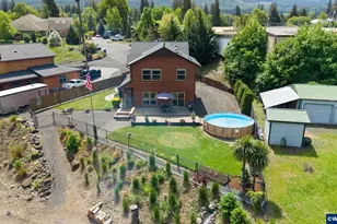 210 SE Whitten Rd, Mill City, OR 97360 - Photo 7