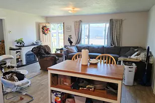 375 Picture St, Independence, OR 97351 - Photo 5
