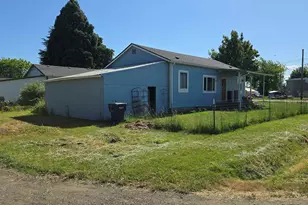 375 Picture St, Independence, OR 97351 - Photo 3