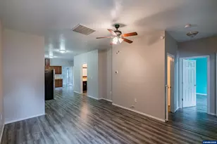 1374 Ruge St NW, Salem, OR 97304 - Photo 11