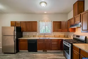 1374 Ruge St NW, Salem, OR 97304 - Photo 7