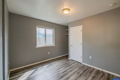 1374 Ruge St NW, Salem, OR 97304 - Photo 13
