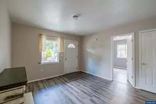 1374 Ruge St NW, Salem, OR 97304 - Photo 5