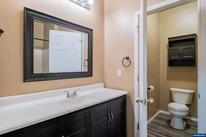 1374 Ruge St NW, Salem, OR 97304 - Photo 15