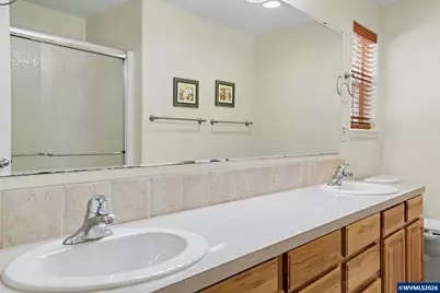 916 Travis Dr NE, Silverton, OR 97381 - Photo 29