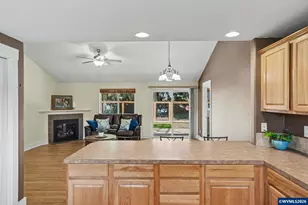 916 Travis Dr NE, Silverton, OR 97381 - Photo 15