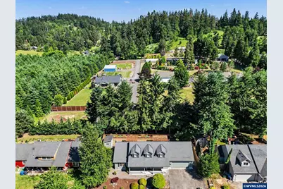 916 Travis Dr NE, Silverton, OR 97381 - Photo 3