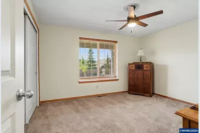 916 Travis Dr NE, Silverton, OR 97381 - Photo 21