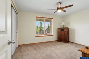 916 Travis Dr NE, Silverton, OR 97381 - Photo 21