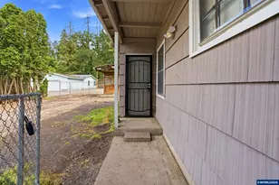1495 E Santiam St, Stayton, OR 97383 - Photo 31