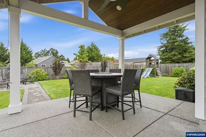 1075 Sage St, Silverton, OR 97381 - Photo 37