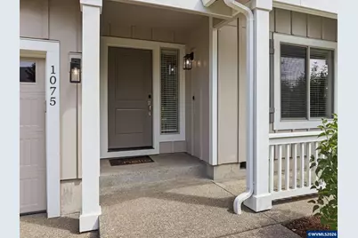 1075 Sage St, Silverton, OR 97381 - Photo 3