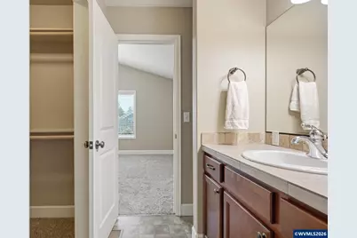 1075 Sage St, Silverton, OR 97381 - Photo 21