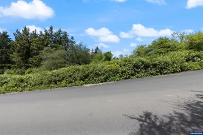 70 SE Yaquina View Dr, Newport, OR 97365 - Photo 11