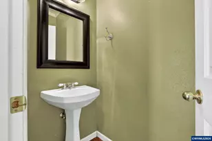 2571 Graystone Dr, Woodburn, OR 97071 - Photo 21
