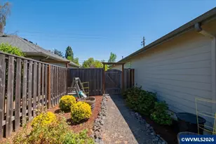475 SE Fir Villa Rd, Dallas, OR 97338 - Photo 49