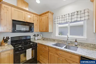 475 SE Fir Villa Rd, Dallas, OR 97338 - Photo 11