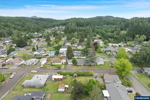 821 Cedar St, Sweet Home, OR 97386 - Photo 29