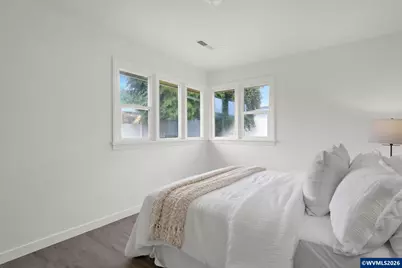 821 Cedar St, Sweet Home, OR 97386 - Photo 13