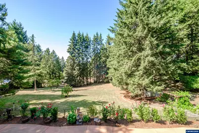 37215 Agate Dr, Lebanon, OR 97355 - Photo 49
