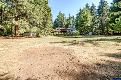 37215 Agate Dr, Lebanon, OR 97355 - Photo 5