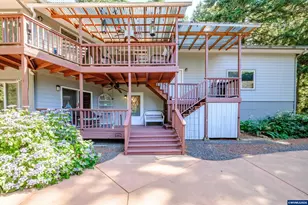 37215 Agate Dr, Lebanon, OR 97355 - Photo 9