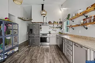 4226 Great Plains Dr NE, Salem, OR 97305 - Photo 9