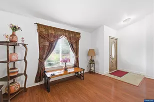 132 NW Howard Ln, Dallas, OR 97338 - Photo 7