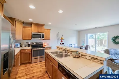 2952 NW Persimmon Wy, Albany, OR 97321 - Photo 5