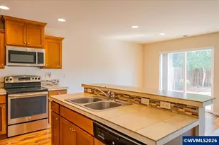 2952 NW Persimmon Way, Albany, OR 97321 - Photo 9