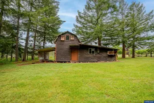 40025 Crestview Ln, Lebanon, OR 97355 - Photo 3