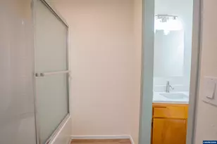 40025 Crestview Ln, Lebanon, OR 97355 - Photo 23