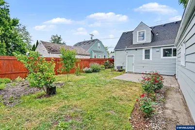 1435 17th St NE, Salem, OR 97301 - Photo 35
