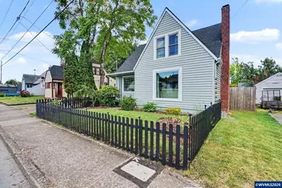 1435 17th St NE, Salem, OR 97301 - Photo 3