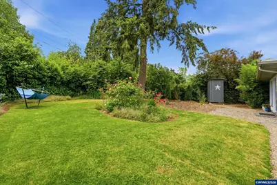 2530 Sharon Wy, Eugene, OR 97401 - Photo 39