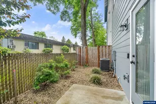12076 SE Harold St, Portland, OR 97266 - Photo 9
