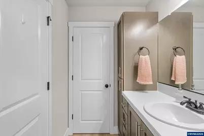 12076 SE Harold St, Portland, OR 97266 - Photo 37